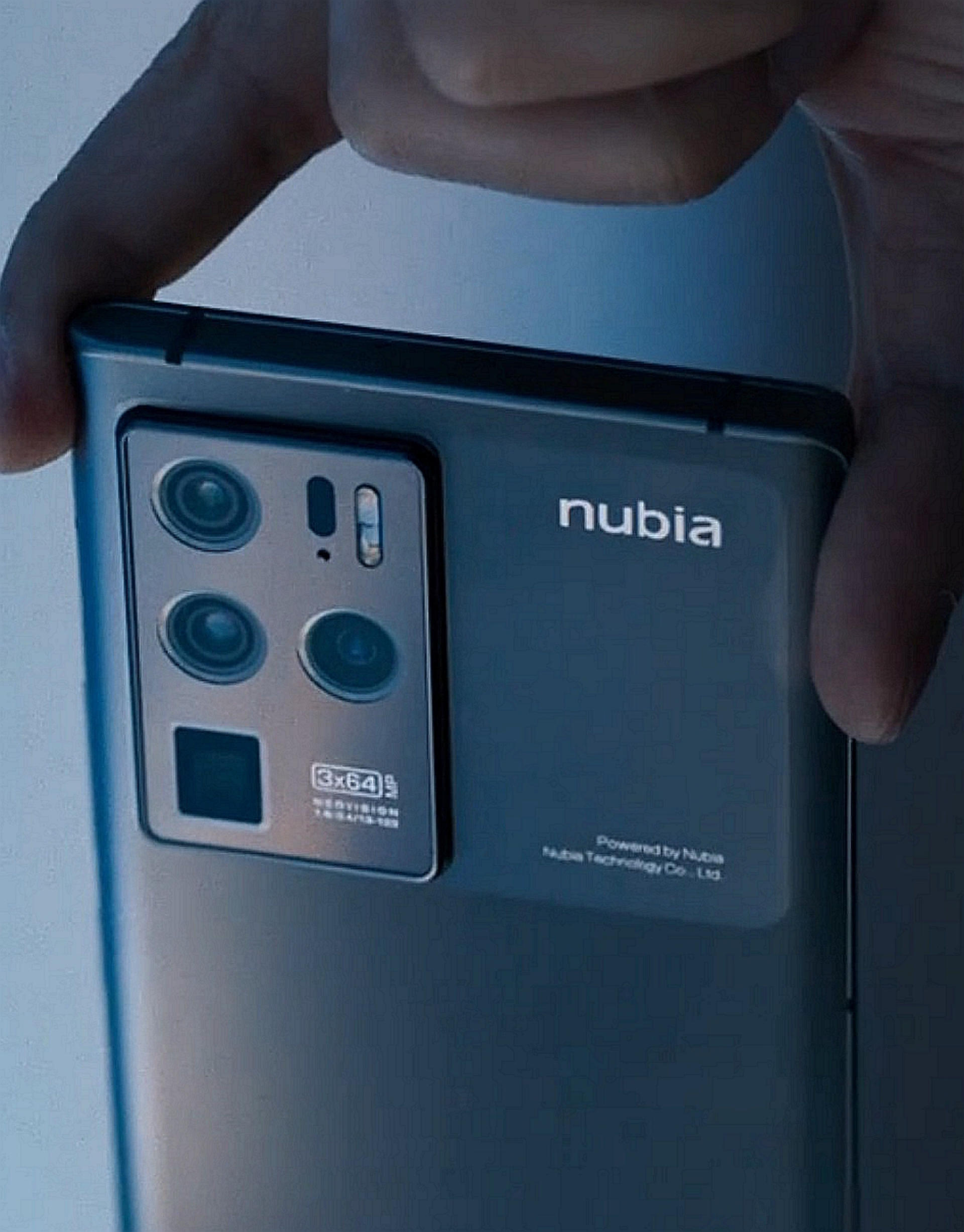 多家混血，努比亚Z30 Pro真机照出炉：也有64MP三主摄